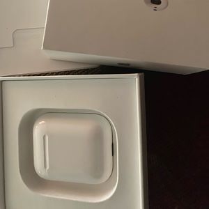 Apple AirPod 2nd Generation